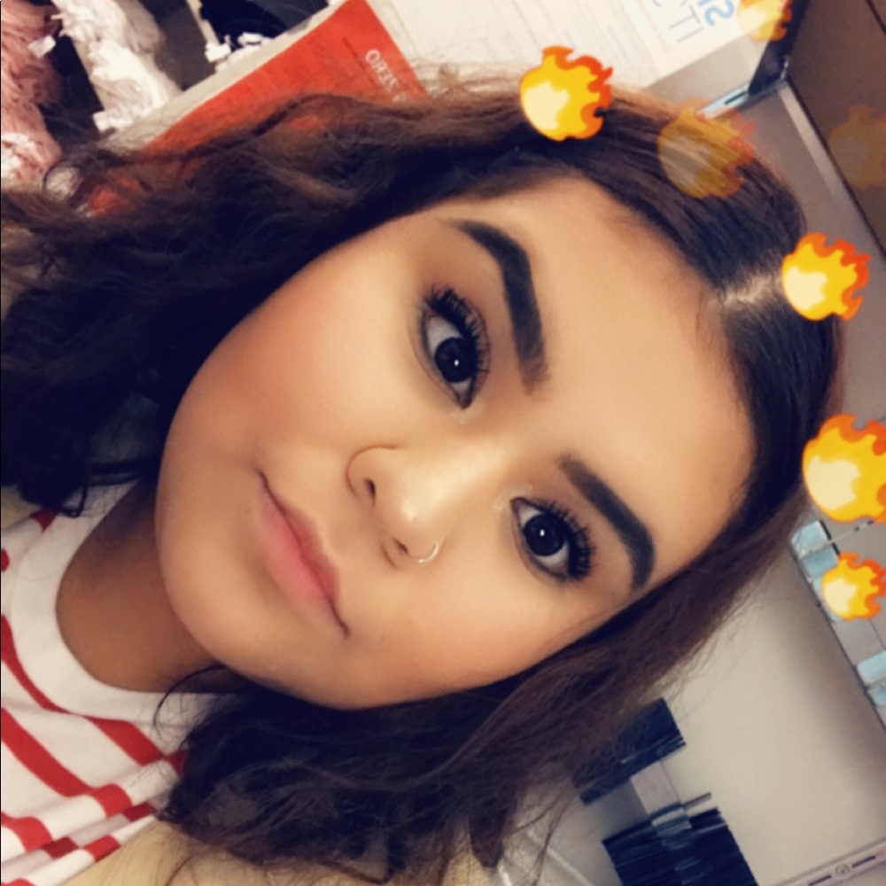 Meet your Posher, Jessica